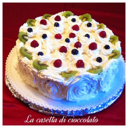 Torta bavarese cioccolato bianco e  frutti di bosco