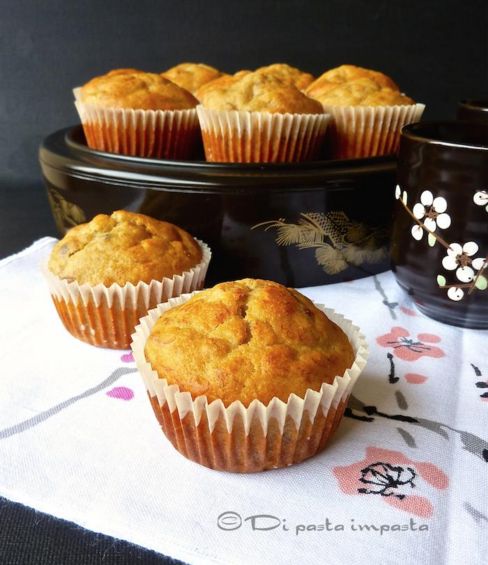 Muffins di farro alla banana e mirtilli (senza zucchero e lattosio)