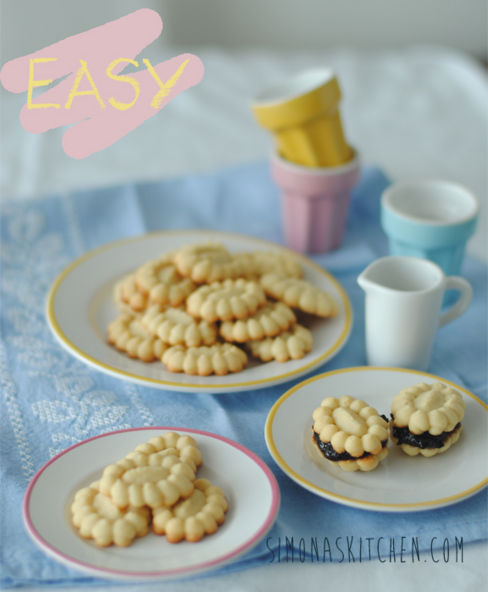 Biscottini con farina di Ceci e Limone - Tiny Cookies with Cickpea Flour and Lemon - Petits Biscuits à la Farine de Pois Chiches et Citron