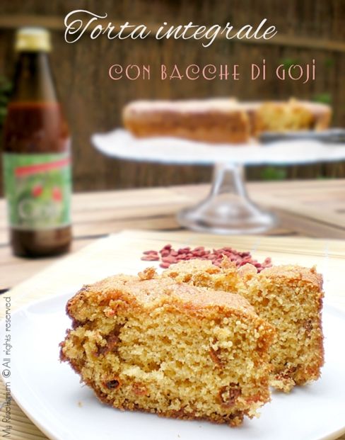 Torta integrale con bacche di Goji