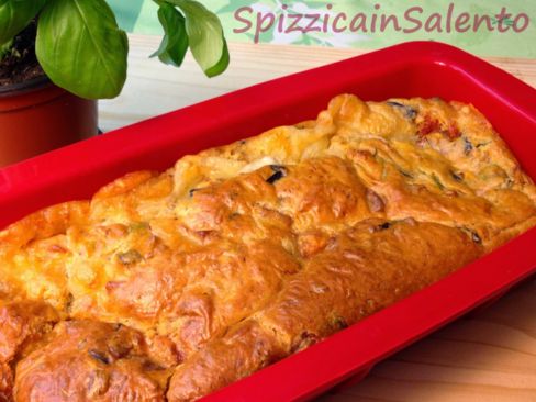 Plumcake Salato Pomodori-Mozzarella-Basilico-Olive Nere