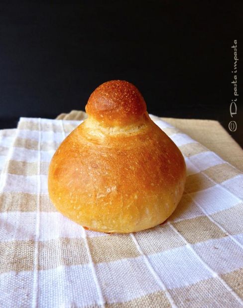 Brioches col tuppo a lievitazione naturale (senza burro)