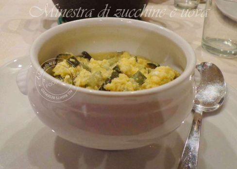 MINESTRA DI ZUCCHINE E UOVA