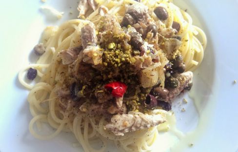 Spaghetti allo sgombro, inno alla Sicilia