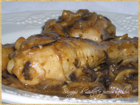 Fusi di pollo con funghi e pinoli