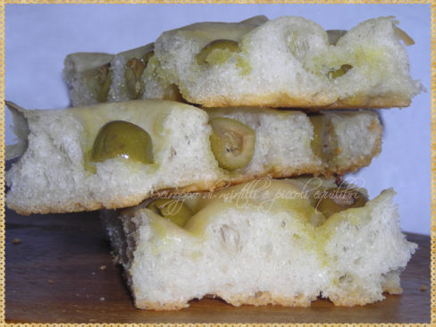 La Focaccia Genovese con le olive di Vittorio Viarengo