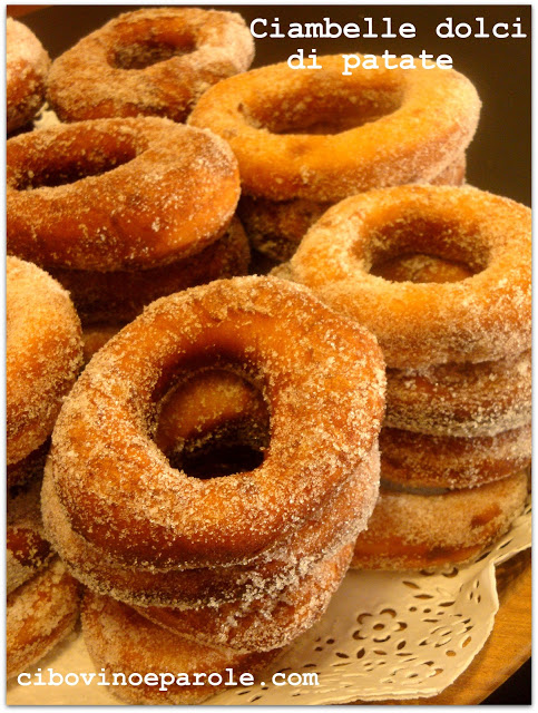 Ciambelle dolci di patate-Potato donuts