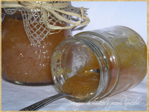 Confettura di pesche noci, Marsala e cannella