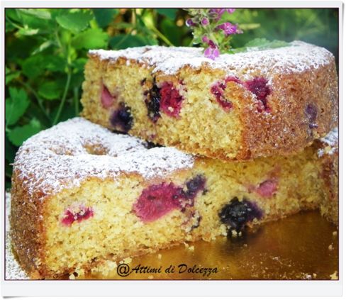 TORTA SOFFICE AI FRUTTI DI BOSCO