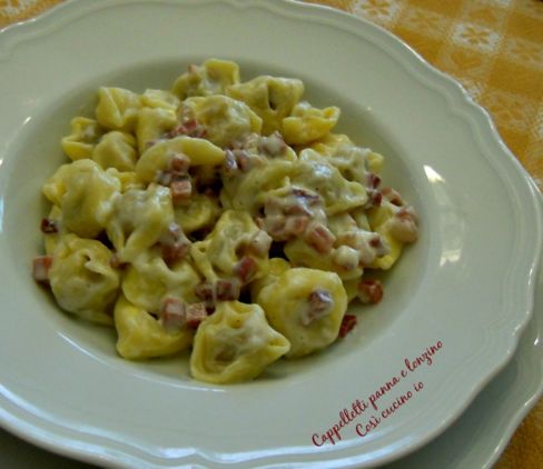 Cappelletti panna e lonzino