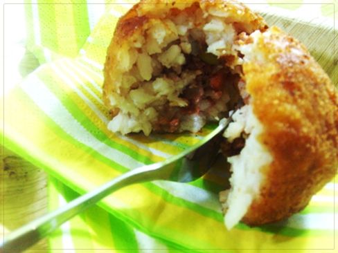 Arancini di riso con carne ,ricetta classica