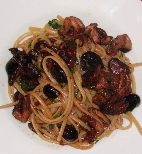 Linguine con moscardini ubriachi
