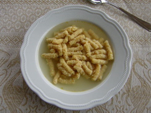 Passatelli in brodo di gallina