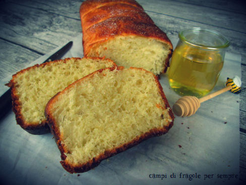 Pan brioche al miele e burro, senza impasto!