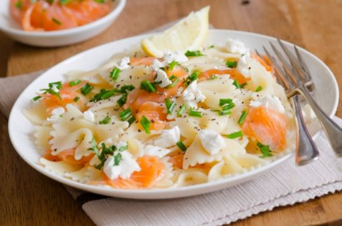 Farfalle salmone e zucchine: ricetta