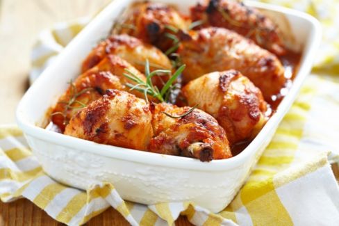 Cosce di pollo con peperoni al forno