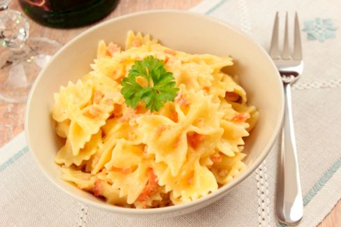 Farfalle al salmone affumicato light