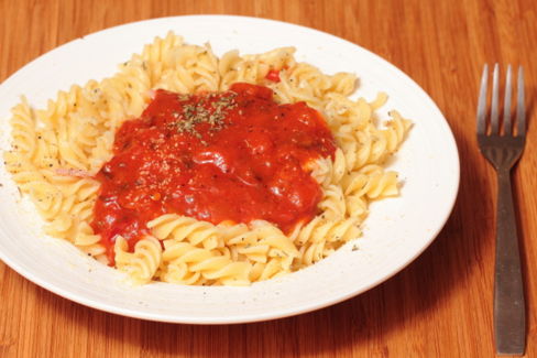 Fusilli con crema di peperoni grigliati