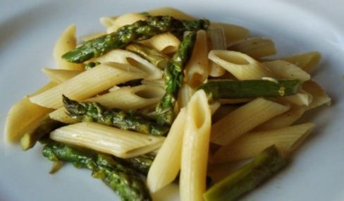 Pennette agli asparagi e zafferano