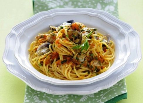 Spaghetti light alle vongole con curry