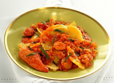 Ravioli con ragù di astice