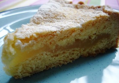 Hai provato la torta con crema al limone?