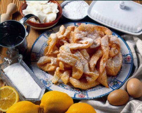 Chiacchiere di carnevale fritte