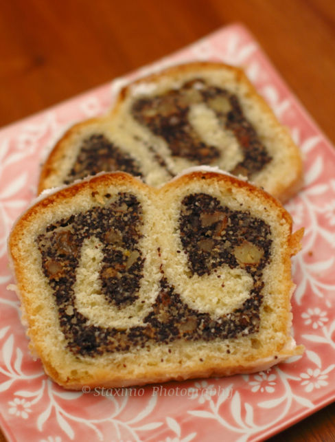 Dolce con Semi di Papavero, Noci e Lievito Madre