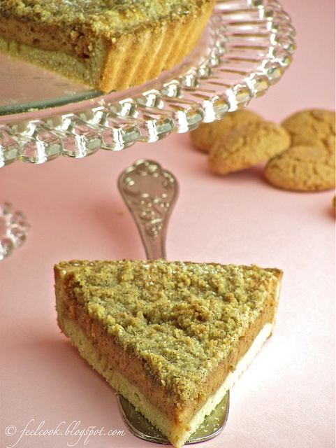 Crostata di ricotta e amaretti con crumble al caffè