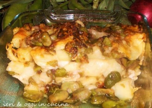 Orecchiette gratinate con fave e pecorino