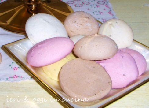 Fave dolci, Fave dei morti, Favette: ricette di una famiglia nobiliare ravennate di inizio '900
