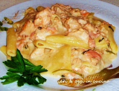 Paccheri al salmone con formaggio Squacquerone