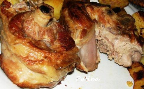 Agnello arrosto in salsa di aceto bianco