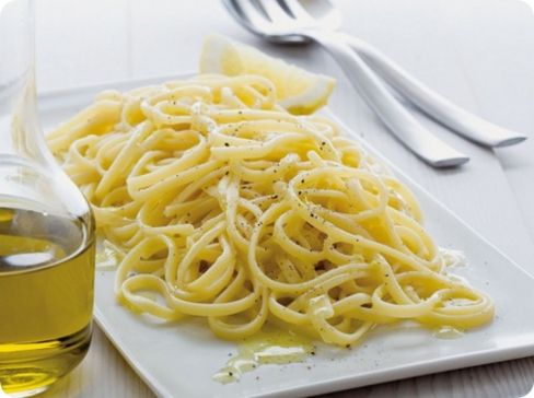 Linguine piccanti al limone.