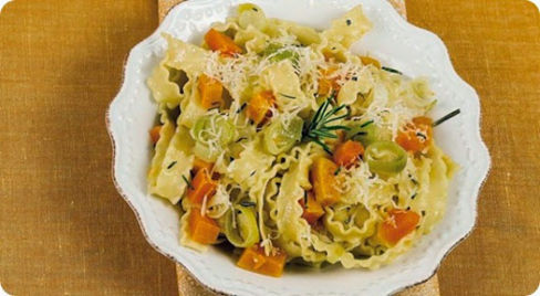 Reginette con zucca e porri.