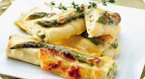 Cannelloni agli asparagi e montasio.