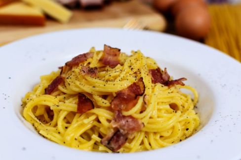 6 aprile: Carbonara Day. Storia e regole per un piatto perfetto!