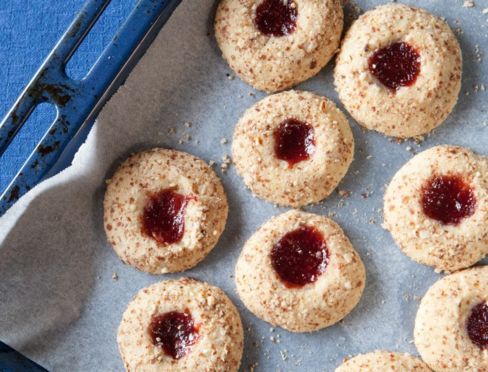 Biscotti all’impronta digitale con mandorle