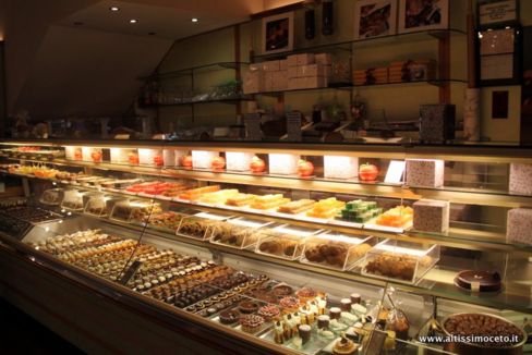 Pasticceria Besuschio – Abbiategrasso (MI) – Mastro Pasticciere Andrea Besuschio