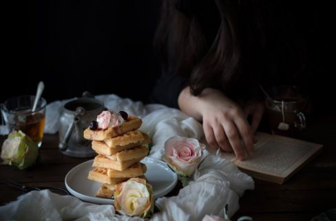 Waffle al latte di mandorla