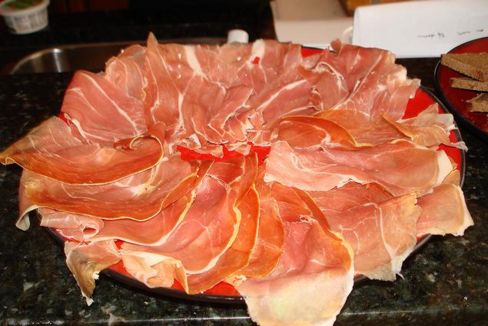 Guarda cosa si scopre se si vive abbastanza a lungo | Nitriti, nitrati e il mistero del prosciutto di Parma