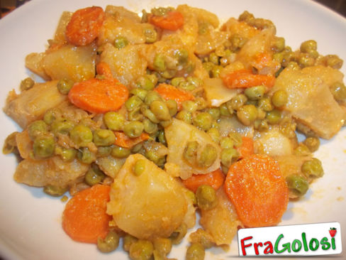 CONTORNO DI PATATE, CAROTE E PISELLI
