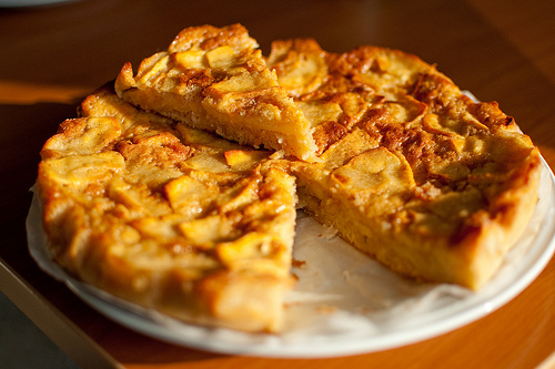 Torta di mele e ricotta, un dolce cremoso per il risveglio