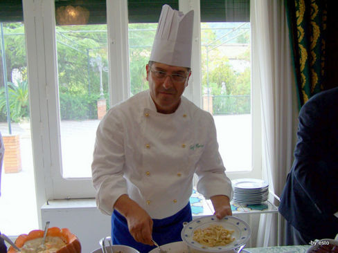 Vesuvio: il Grand Bouffet del Forgiato a Villa Dora di  Enzo Ambosio. Chef Luigi Marino