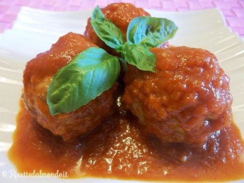 Polpette di Manzo e Salsiccia al Sugo