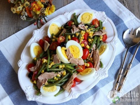 Insalata di fagiolini, tonno e uova