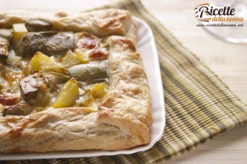 Torta salata con patate e carciofi