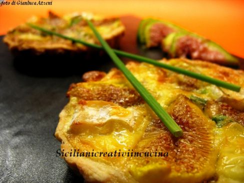 Quiches di fichi e brie al miele