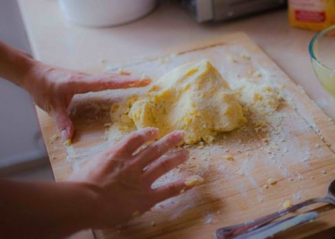 Pasta frolla: trucchi, segreti e ricette per prepararla al meglio