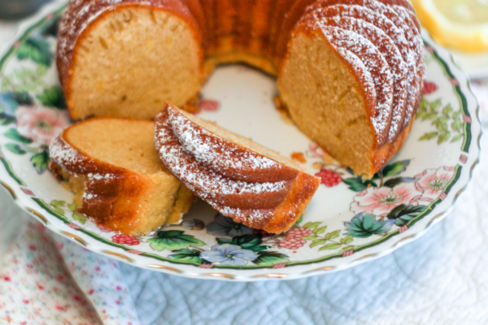 Ciambella al latte condensato